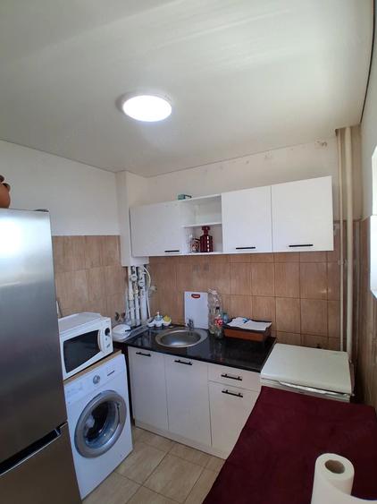 Apartament cu 2 camere decomandat în Apărătorii Patriei