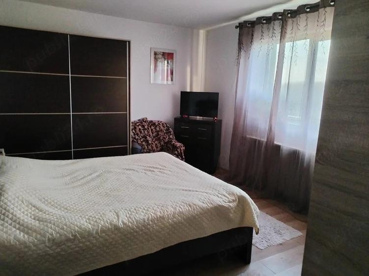 Casă cu 3 camere cu Teren 440 Mp în Berceni