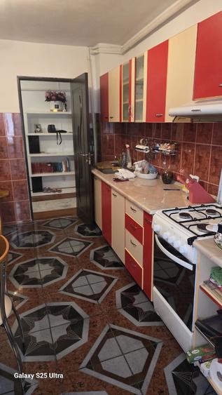 Apartament cu 2 camere decomandat în Horia