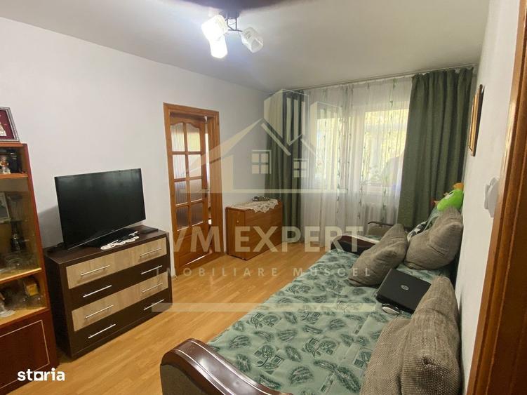 Apartament cu 2 camere semidecomandat în Central