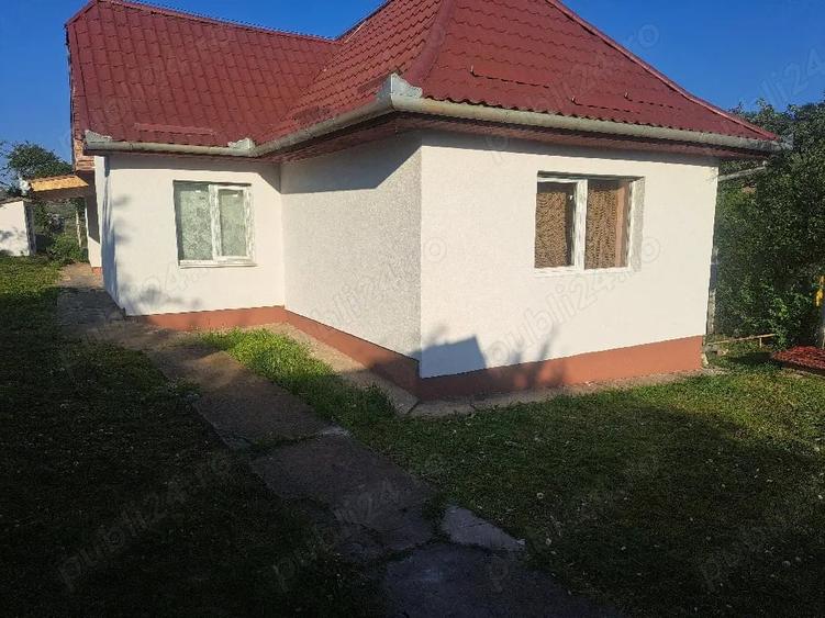 Casă cu Teren 28000 Mp în Urca