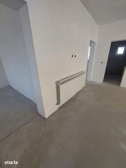 Casă cu 4 camere cu Teren 500 Mp în Central