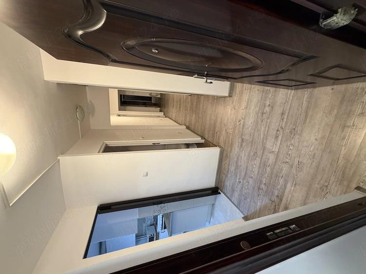 Apartament cu 3 camere decomandat în Iosia
