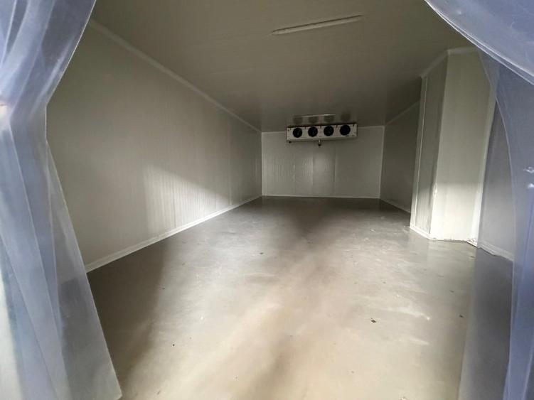 Spațiu comercial, de 1,000 mp, în Calea Severinului