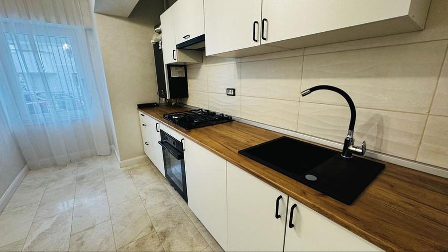 Apartament cu 2 camere decomandat în Exterior Vest