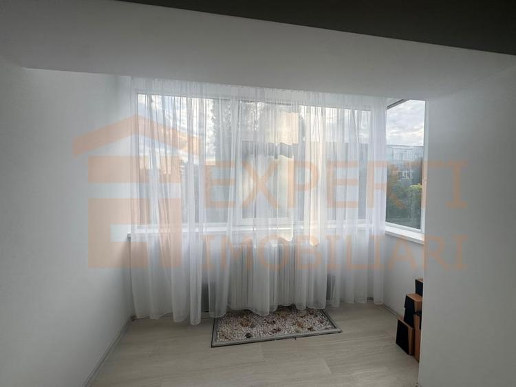 Apartament cu 3 camere decomandat, mobilat în City Park Mall
