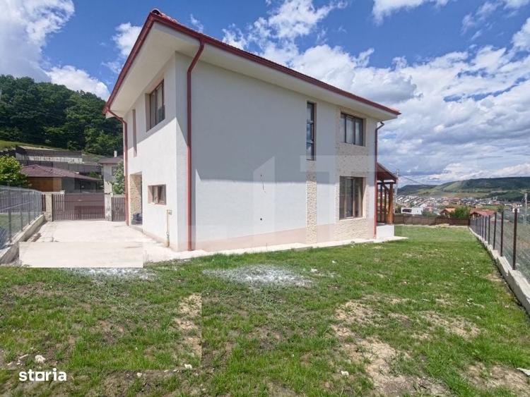 Casă cu 4 camere în Chinteni