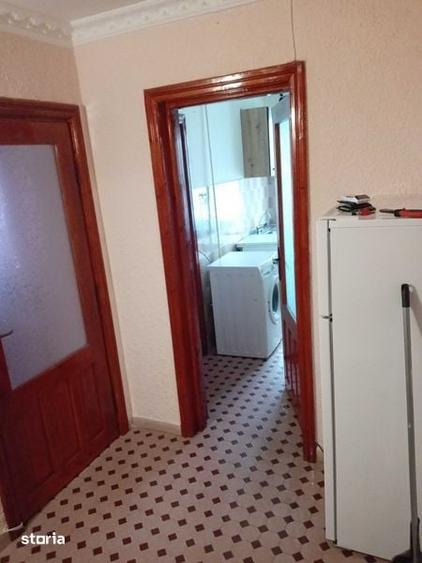 Inchiriez apartament 2camere - 3