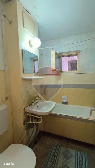 Apartament cu 3 camere decomandat în Micro 17