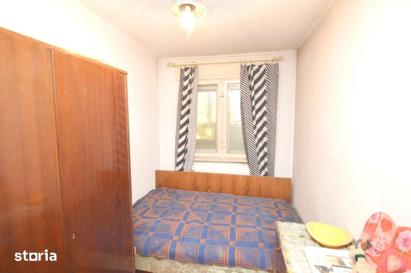 Casă cu 5 camere cu Teren 193 Mp în Ferentari