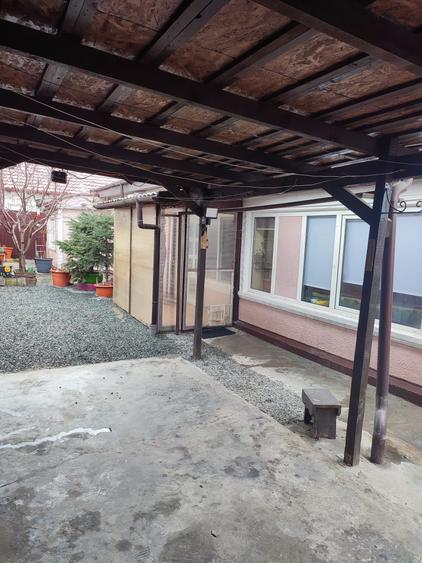 Casă cu 2 camere cu Teren 200 Mp în Palas