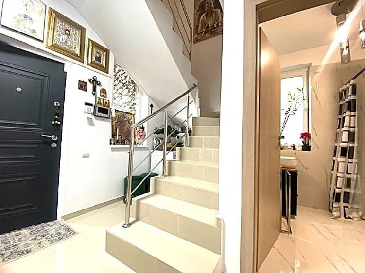 Casă individuală cu 4 camere cu Teren 222 Mp în Central