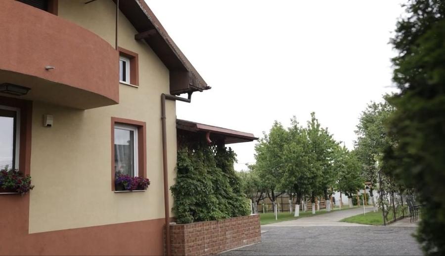 Casă cu 4 camere în Uiasca