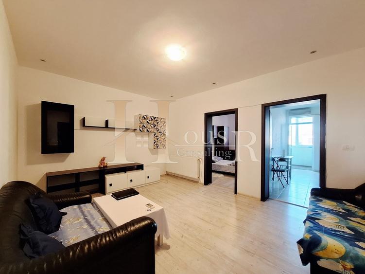 Apartament cu 3 camere semidecomandat, mobilat în Giroc
