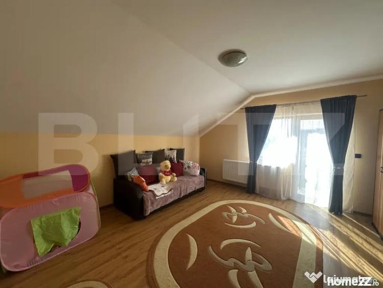 Casă cu 4 camere cu Teren 853 Mp în Păulești