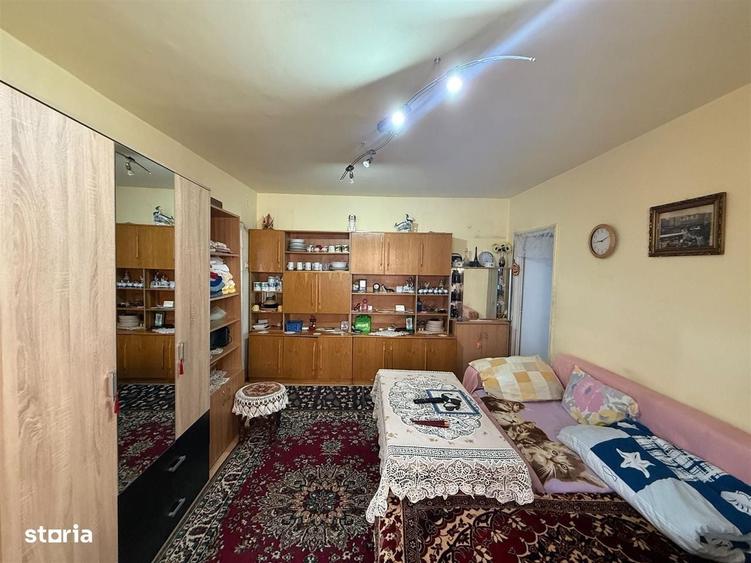 Apartament cu 2 camere semidecomandat în Turnișor