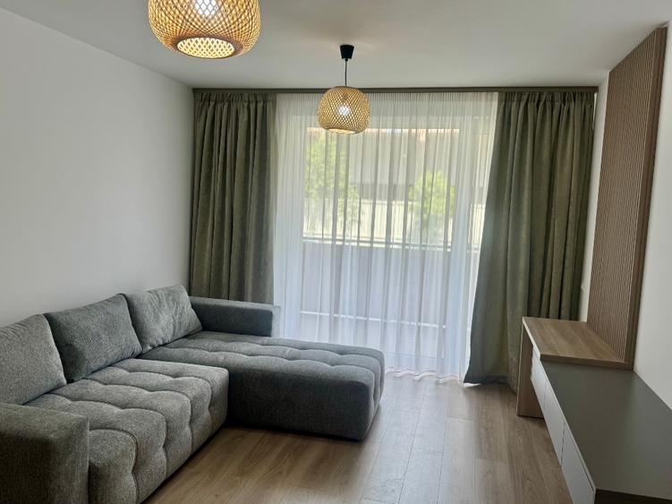 Apartament cu 3 camere decomandat, mobilat în Astra