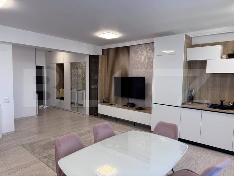 Apartament cu 3 camere decomandat, mobilat în Albert