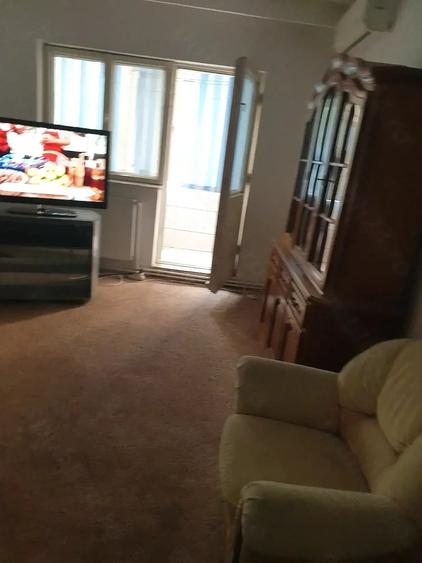 Apartament cu 2 camere decomandat în Sud