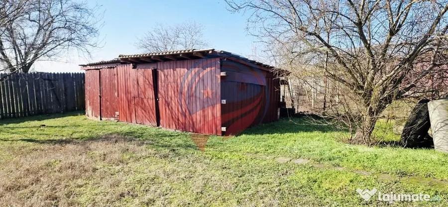 Casă cu 3 camere cu Teren 7952 Mp în Brădești