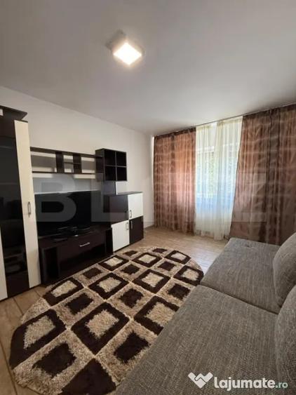 Apartament de vanzare, 2 camere decomandate, etaj 1, loc de - 15