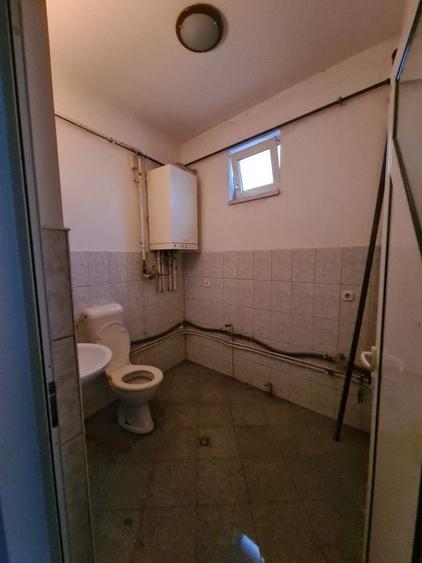 Spațiu comercial, de 90 mp, în Central