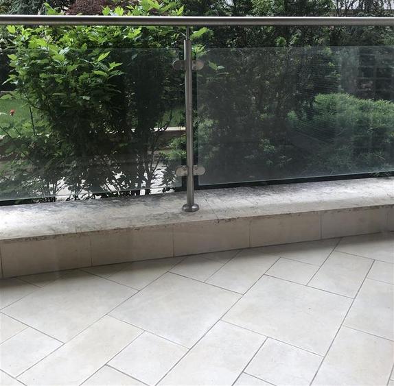 Apartament cu 2 camere decomandat, mobilat în Nordului
