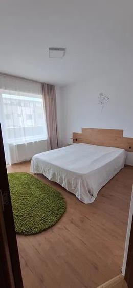 Apartament cu 2 camere semidecomandat, mobilat în Florești
