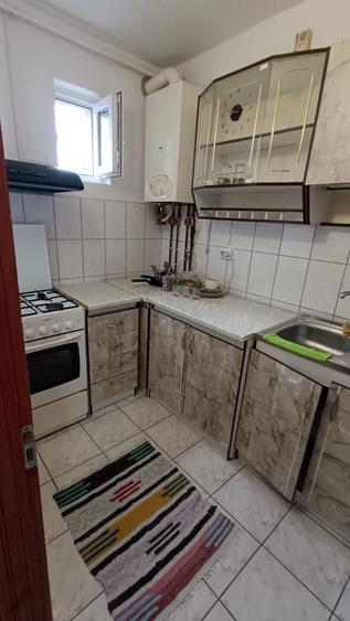 Garsonieră decomandată în Republicii