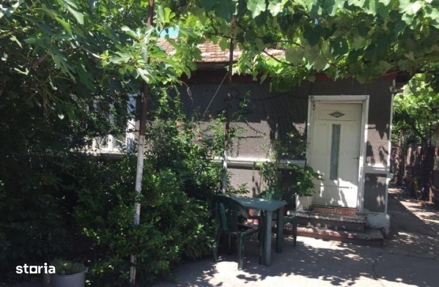 Casă cu 3 camere în Central