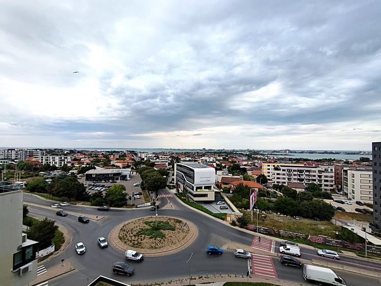 Apartament cu 2 camere decomandat în Tomis Plus