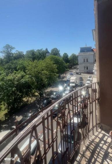 Apartament cu 3 camere în Ultracentral