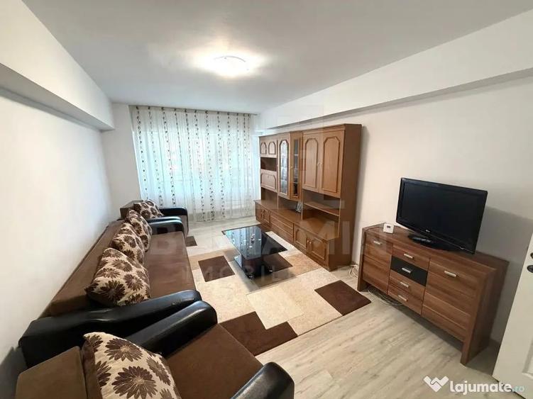 Apartament cu 2 camere decomandat în Calea București
