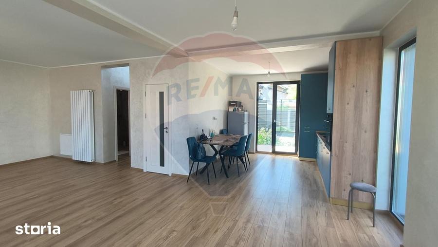 Casă cu 4 camere cu Teren 321 Mp în Port