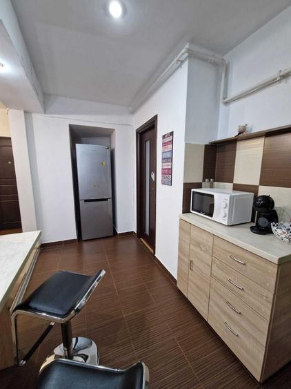 Apartament cu 2 camere decomandat în Dorobanților