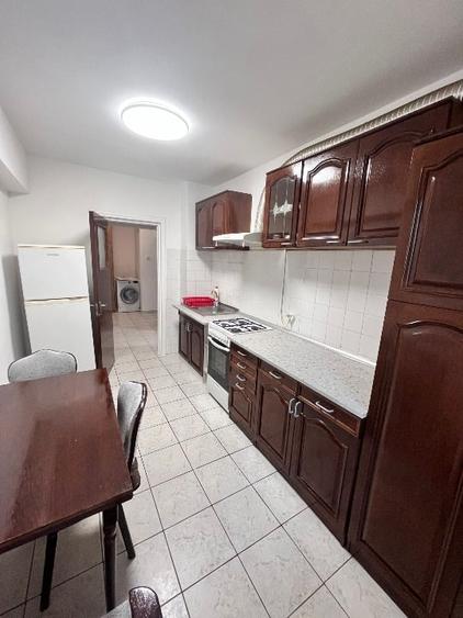 Apartament cu 2 camere decomandat în Tomis III