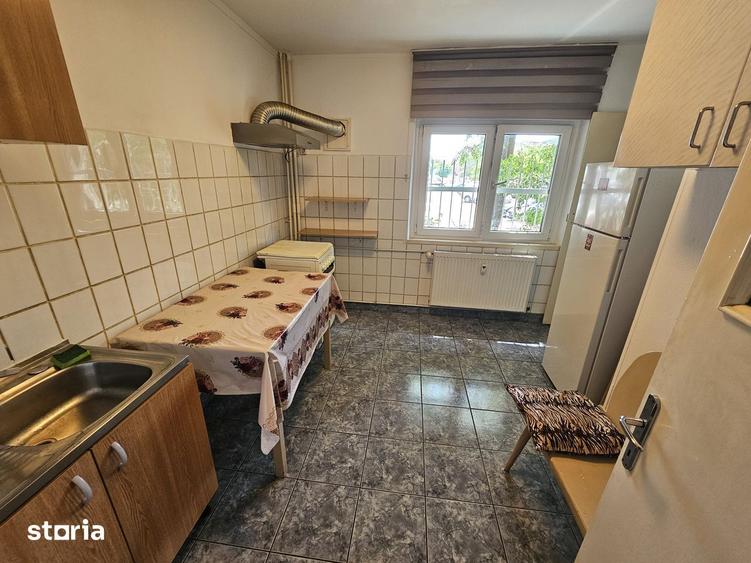 Apartament cu 2 camere decomandat în 13 Septembrie