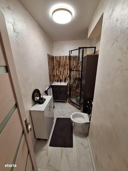 Apartament cu 2 camere decomandat în Calea București