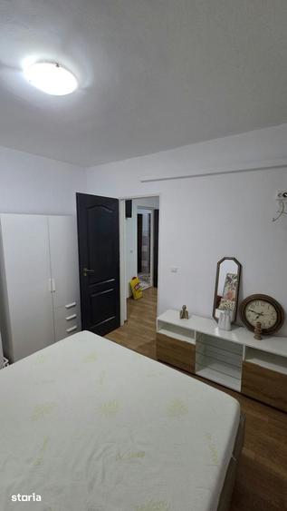 Apartament cu 2 camere în Micro 14