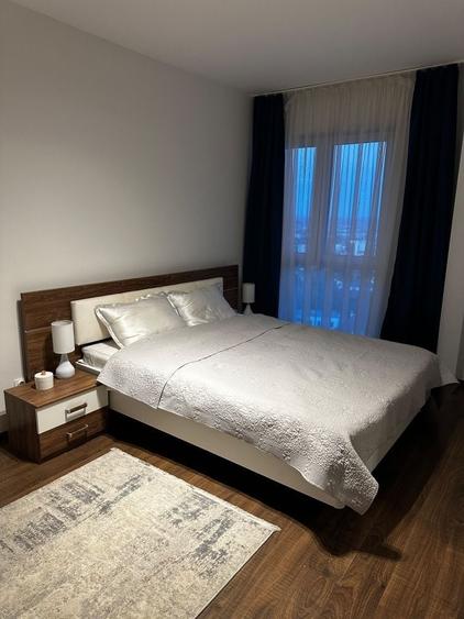 Apartament cu 2 camere semidecomandat, mobilat în Bună Ziua
