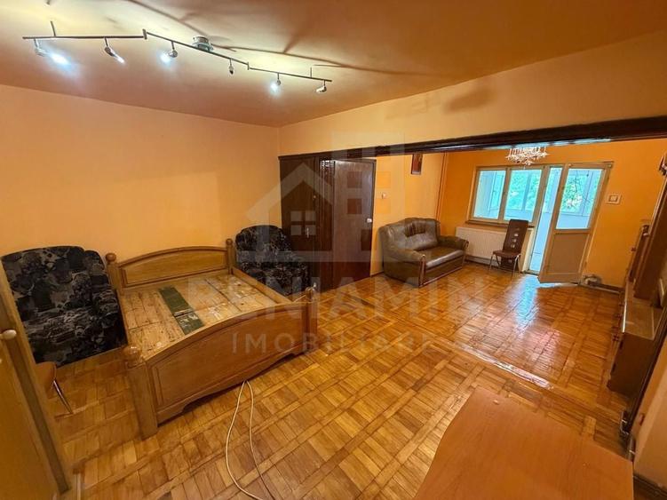 Apartament cu 3 camere decomandat în Lăpuș