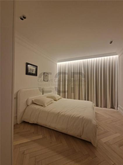 Apartament cu 4 camere decomandat în Central
