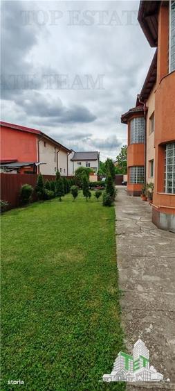 Casă cu 4 camere în Roșu
