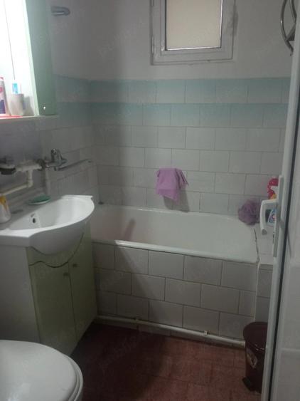Apartament cu 2 camere semidecomandat în Viziru 1