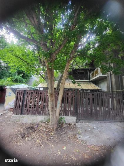 Casă cu 7 camere decomandat cu Teren 117 Mp în Ultracentral