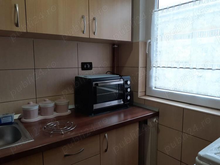 Garsonieră decomandată în Central