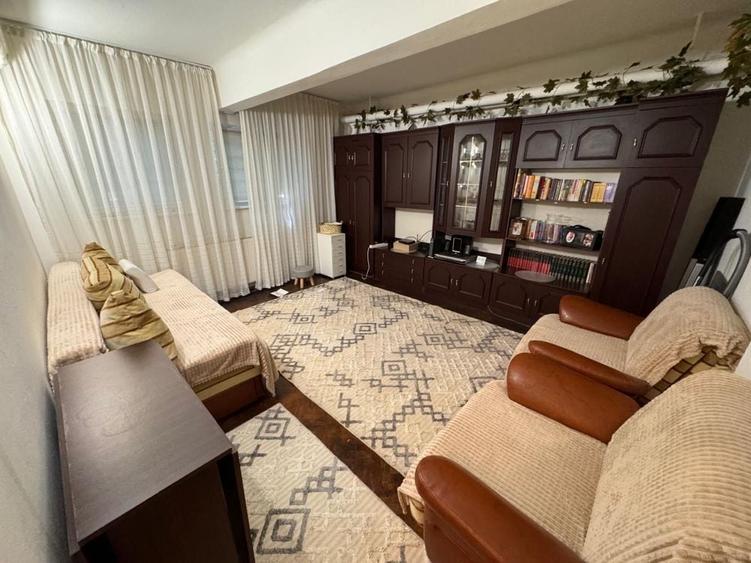 Apartament cu 2 camere decomandat în Unirii