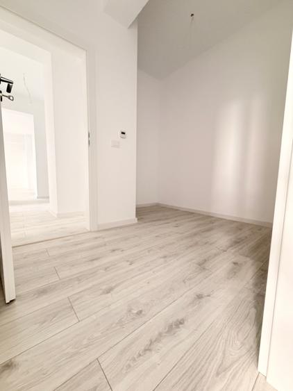Penthouse cu 4 camere decomandat în Galata