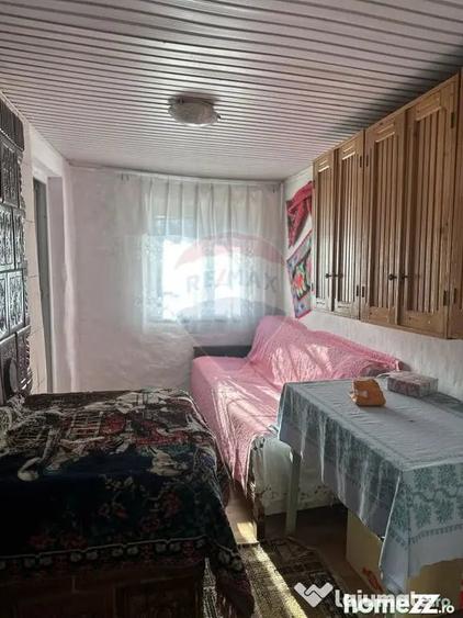 Casă cu 3 camere cu Teren 2609 Mp în Bârgăuani