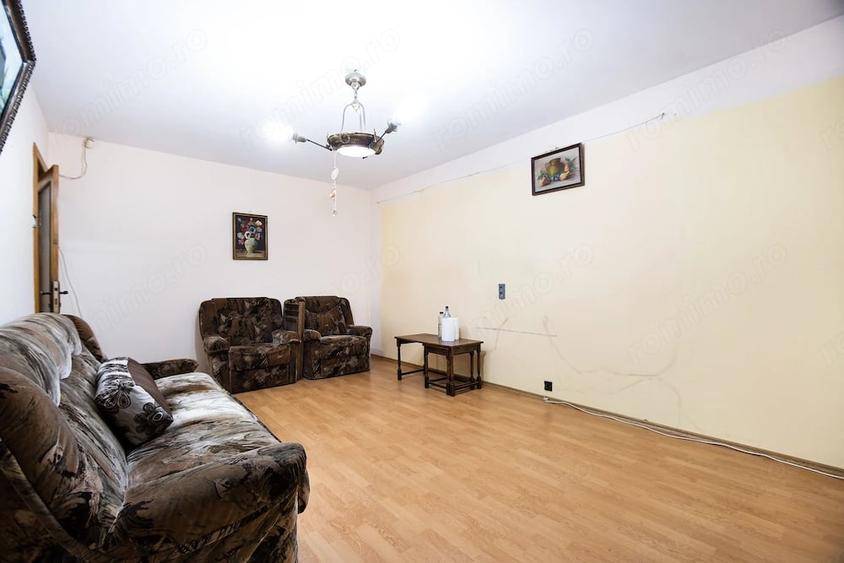 Apartament cu 2 camere decomandat în Baba Novac
